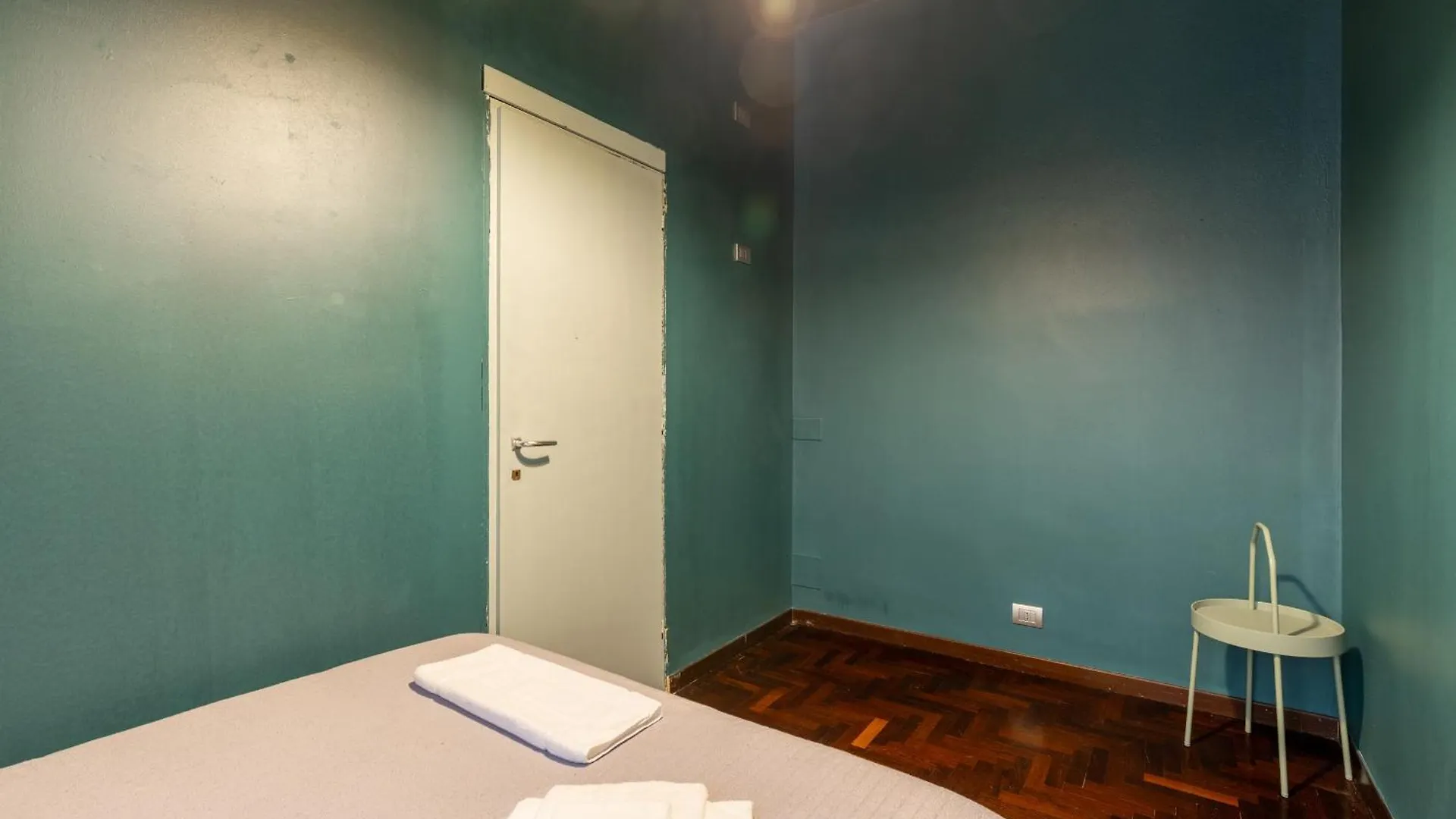 Cairoli Suite E Garage Milan 0*,