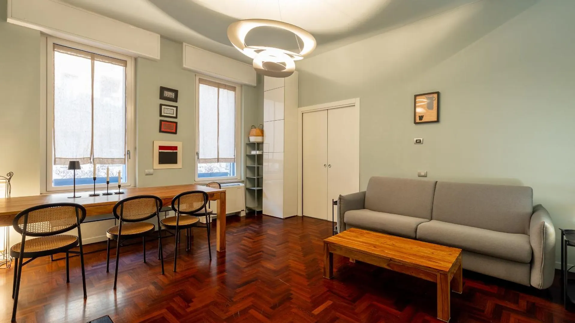 Cairoli Suite E Garage Milan Italy
